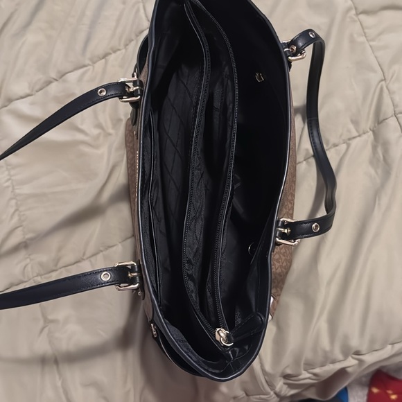 Large tote - Picture 3 of 4